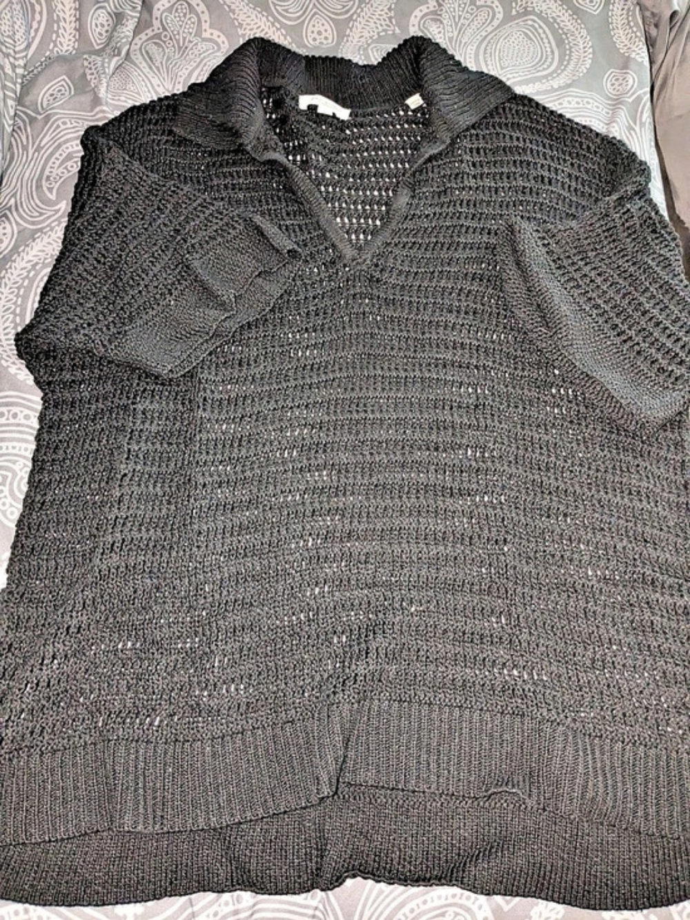 Max Studio London Open Knit V-Neck Sweater Size Large Black